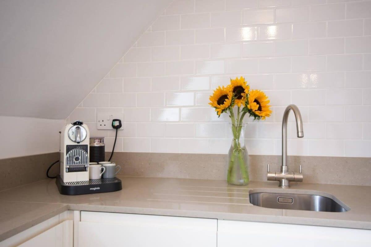 Modern Apartment In The Heart Of Oxford With Secure Underground Parking Ngoại thất bức ảnh